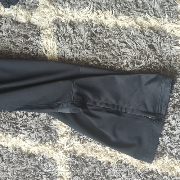 Under Armour Black Athletic Sweat Pants Youth Size XL - Picture 8 of 8